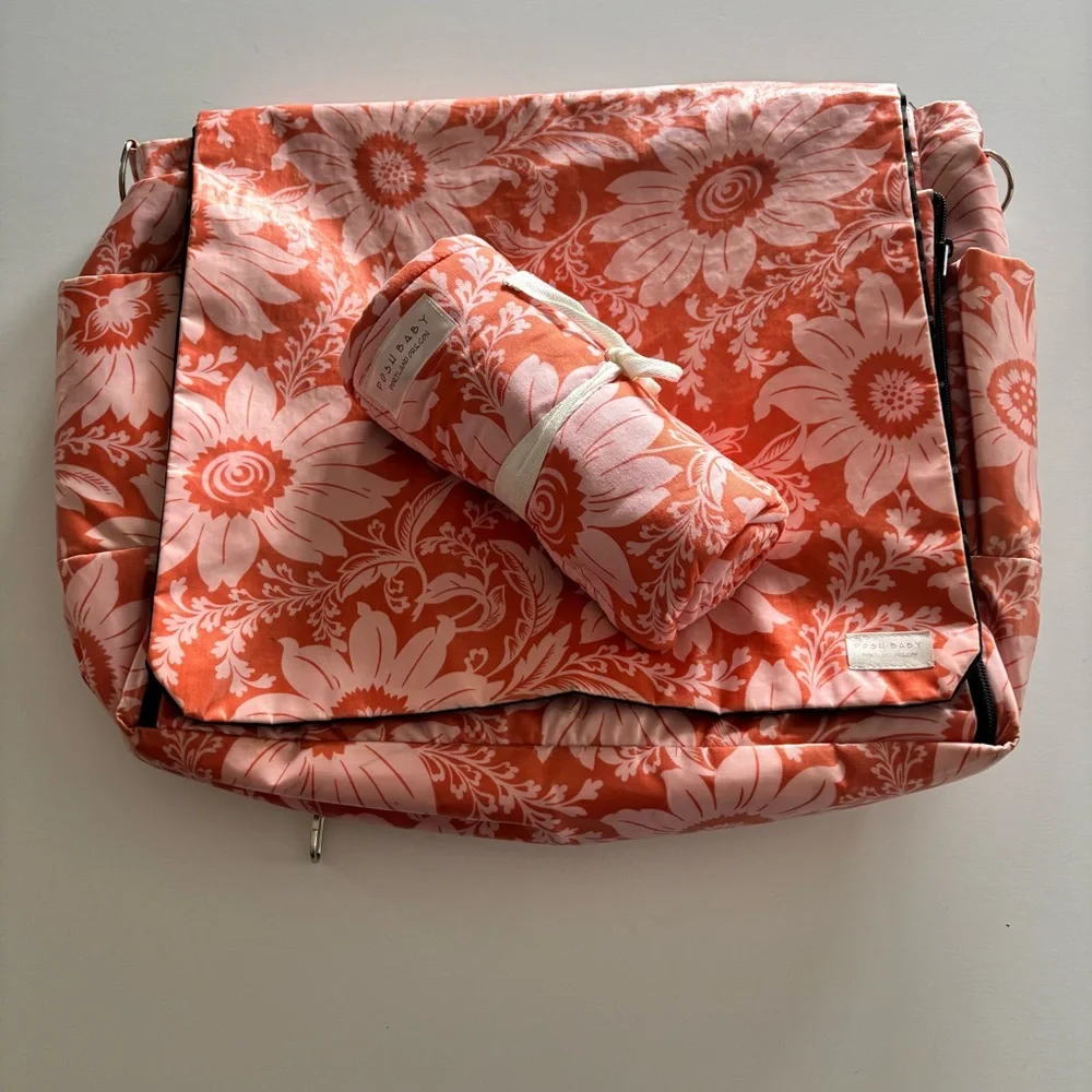 Posh Baby Portland Oregon Floral Diaper Bag Messenger + Changing Pad - Picture 7 of 8